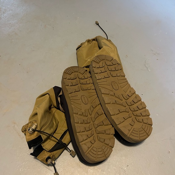 Outdoor Research Brooks Ranger Overboot III - Picture 5 of 10